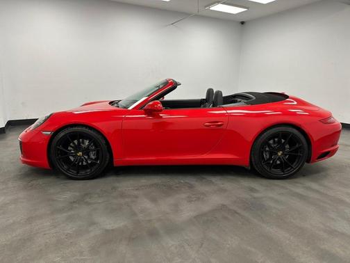2017 Porsche 911 Carrera