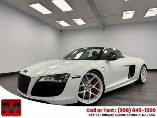 Ibis White 2011 Audi R8 5.2 quattro Spyder