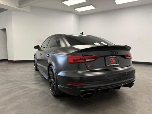 Mythos Black Metallic 2018 Audi RS 3 2.5T