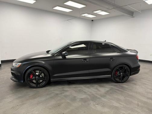 Mythos Black Metallic 2018 Audi RS 3 2.5T