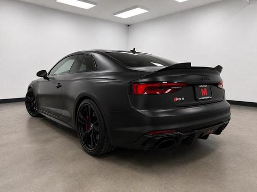Mythos Black Metallic 2018 Audi RS 3 2.5T