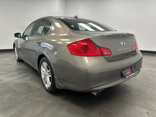 2011 INFINITI G37 Journey