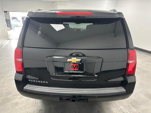 2017 Chevrolet Suburban LT