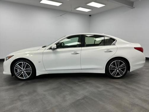 2015 INFINITI Q50 Sport