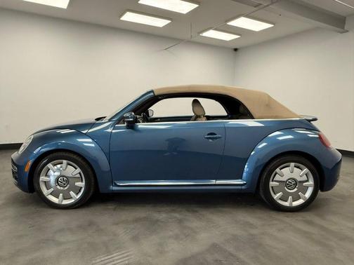 2019 Volkswagen Beetle 2.0T SE