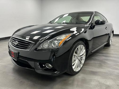2013 INFINITI G37 Sport