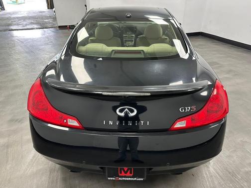 2013 INFINITI G37 Sport