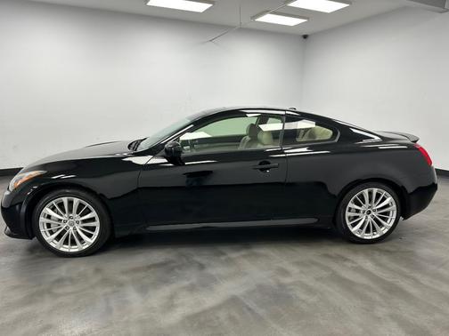 2013 INFINITI G37 Sport