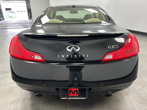 2013 INFINITI G37 Sport