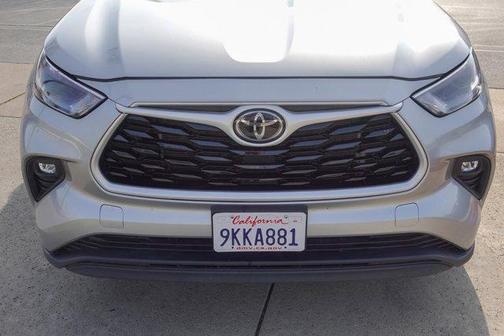 2024 Toyota Highlander 