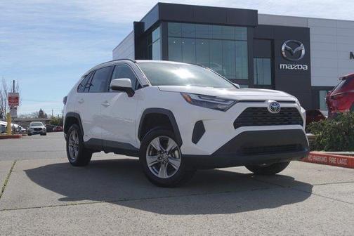 2025 Toyota RAV4 Hybrid XLE