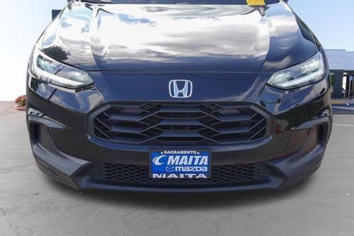 Crystal Black Pearl 2025 Honda HR-V Sport