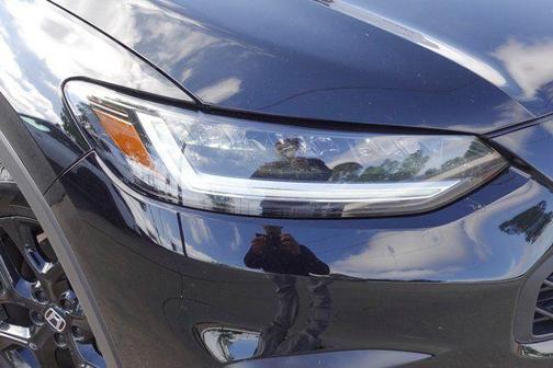 Crystal Black Pearl 2025 Honda HR-V Sport