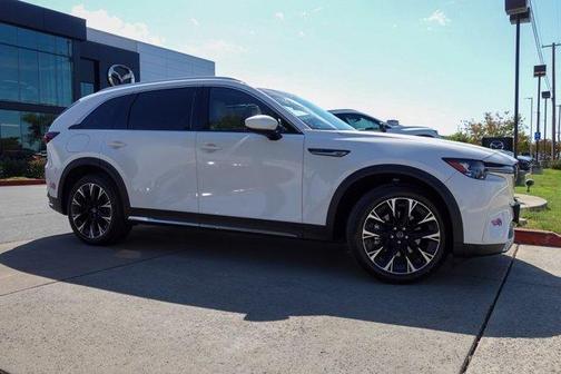 2024 Mazda CX-90 PHEV Premium