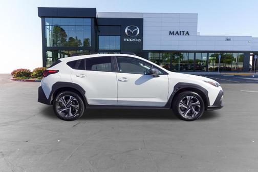 Crystal White Pearl 2025 Subaru Crosstrek Premium