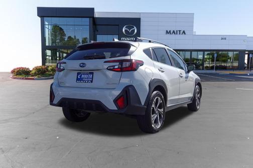 Crystal White Pearl 2025 Subaru Crosstrek Premium