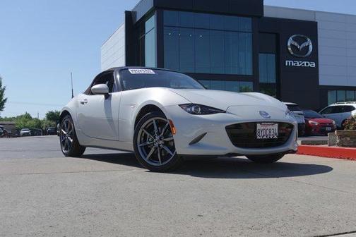 Ceramic Metallic 2018 Mazda MX-5 Miata Grand Touring