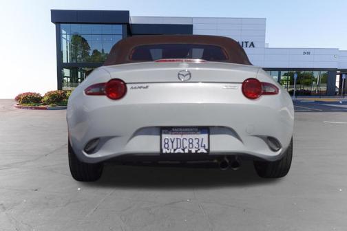 Ceramic Metallic 2018 Mazda MX-5 Miata Grand Touring