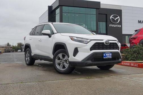 2025 Toyota RAV4 Hybrid XLE