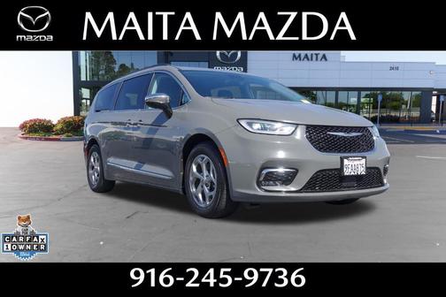 Ceramic Gray Clearcoat 2023 Chrysler Pacifica Limited