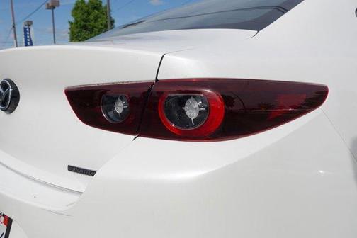 2025 Mazda Mazda3 FWD w/Preferred Package