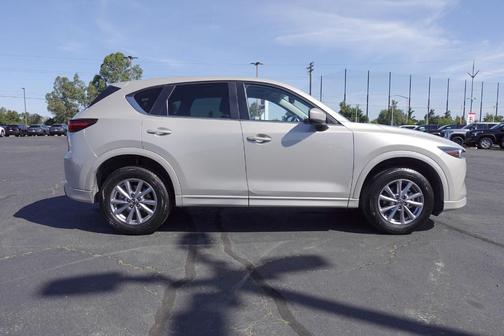 Platinum 2025 Mazda CX-5 2.5 S Preferred Package
