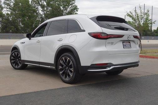 Rhodium White Metallic 2024 Mazda CX-90 PHEV Premium Plus