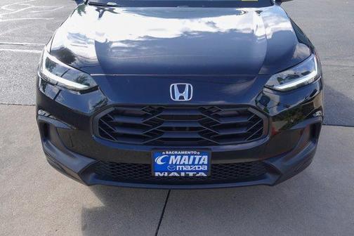 Crystal Black Pearl 2025 Honda HR-V Sport