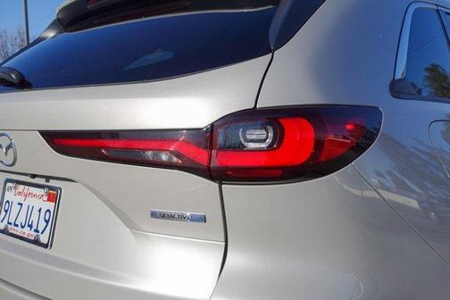 2024 Mazda CX-90 PHEV Premium Plus