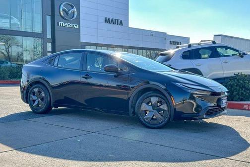 2025 Toyota Prius LE