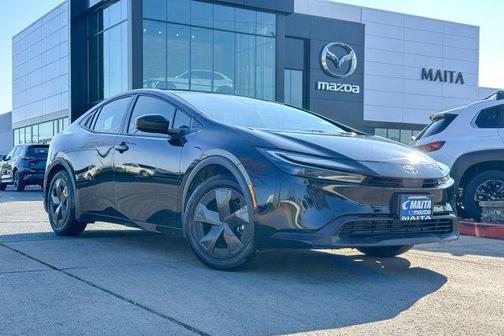 2025 Toyota Prius LE