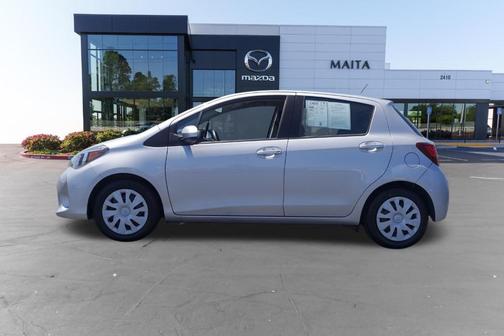 Classic Silver Metallic 2016 Toyota Yaris L