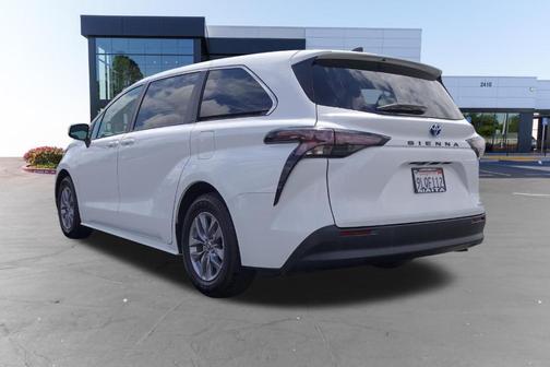 Ice 2024 Toyota Sienna LE