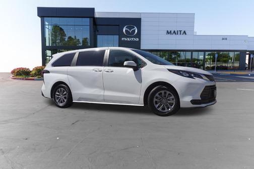 Ice 2024 Toyota Sienna LE