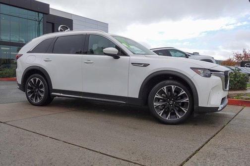 2024 Mazda CX-90 PHEV Premium