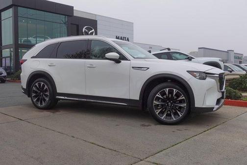 2024 Mazda CX-90 PHEV Premium Plus