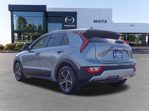 Steel Gray 2025 Kia Niro LX