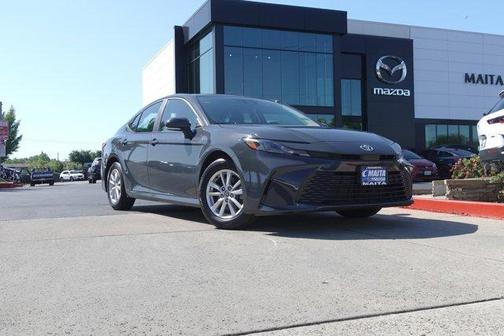 UNDERGROUND 2025 Toyota Camry LE