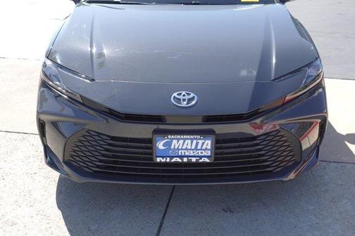 UNDERGROUND 2025 Toyota Camry LE