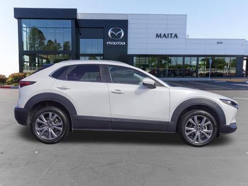 Snowflake White Pearl 2025 Mazda CX-30 2.5 S Preferred Package