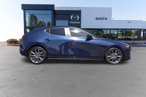 Deep Crystal Blue Mica 2019 Mazda Mazda3 FWD