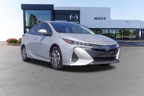 Classic Silver Metallic 2022 Toyota Prius Prime XLE
