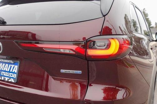2024 Mazda CX-90 PHEV Premium Plus