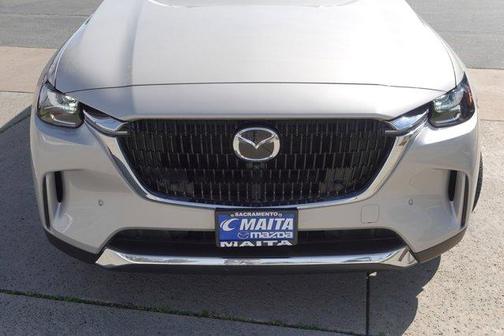 2024 Mazda CX-90 PHEV Premium Plus