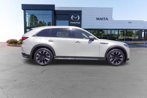 Platinum Quartz Metallic 2024 Mazda CX-90 PHEV Premium