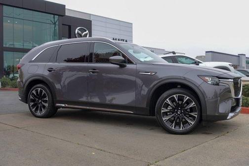 2024 Mazda CX-90 PHEV Premium Plus