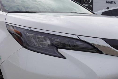 2024 Toyota Sienna LE