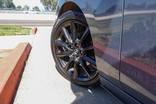 2024 Mazda Mazda3 2.5 S Carbon Edition