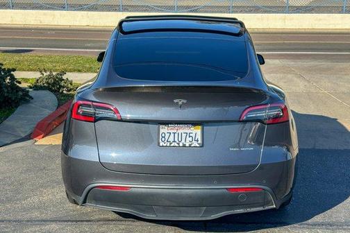 2022 Tesla Model Y Long Range