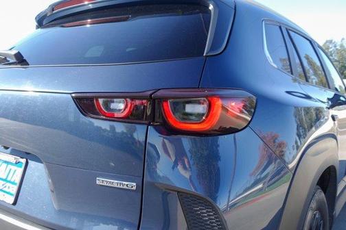 2024 Mazda CX-50 2.5 S Preferred Package